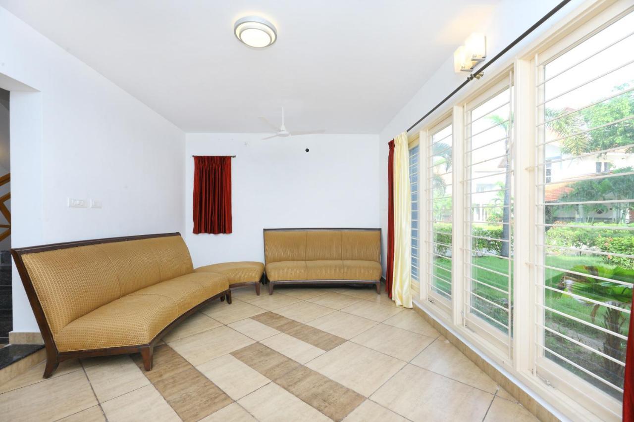 Capital O Twilight Bay Hotel Chennai Exterior photo