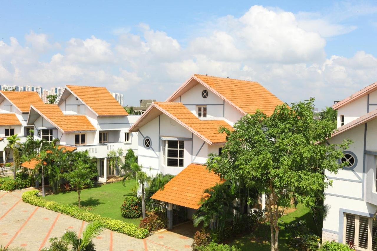 Capital O Twilight Bay Hotel Chennai Exterior photo